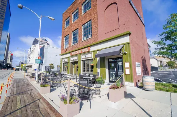 135 E 2nd St, Dayton, OH 45402