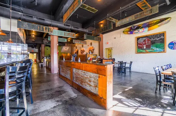 135 E 2nd St, Dayton, OH 45402