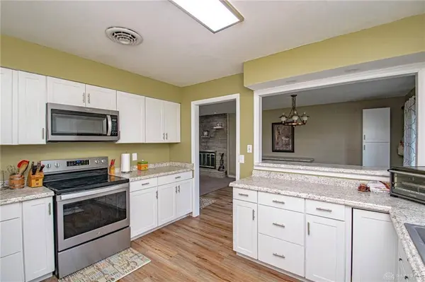 9500 Arnett Drive, New Paris, OH 45347