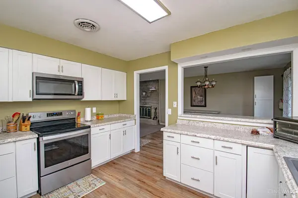 9500 Arnett Dr, Jefferson Twp, OH 45347