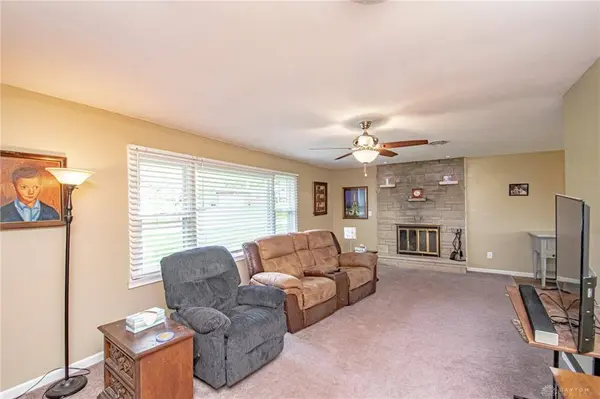 9500 Arnett Drive, New Paris, OH 45347