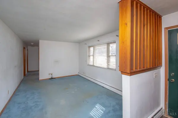 3414 Shakertown Rd, Beavercreek, OH 45430