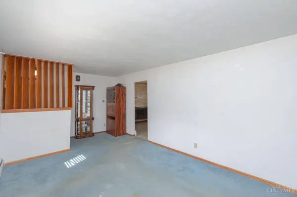 3414 Shakertown Rd, Beavercreek, OH 45430