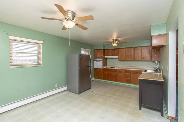 3414 Shakertown Rd, Beavercreek, OH 45430