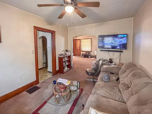 466 Allwen Dr, Dayton, OH 45406