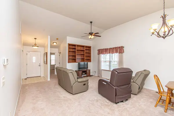 413 Golden Xing, Eaton, OH 45320