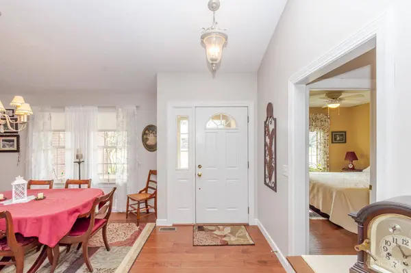 7335 Melinda Dr, Butler Twp, OH 45414