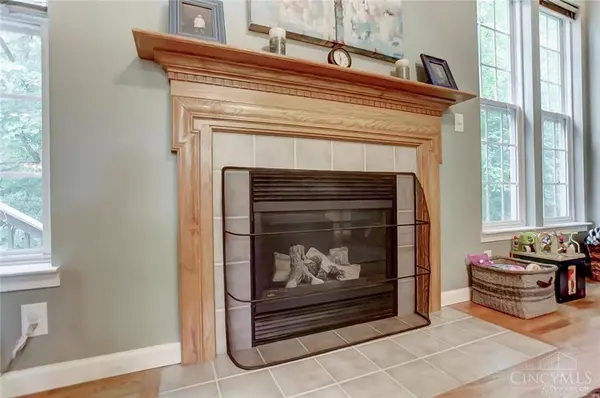 1872 Olde Haley Dr, Washington Twp, OH 45458