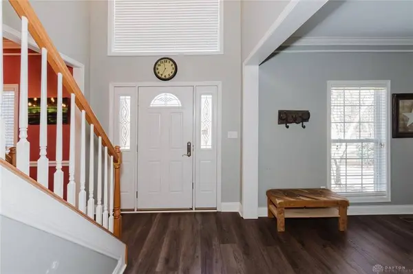9729 Olde Georgetown Way, Centerville, OH 45458