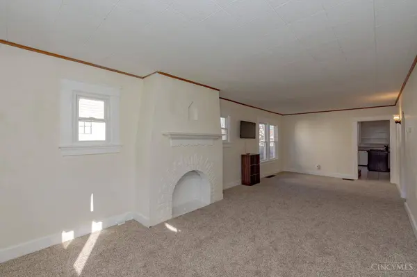 4037 Corinth Blvd, Dayton, OH 45410