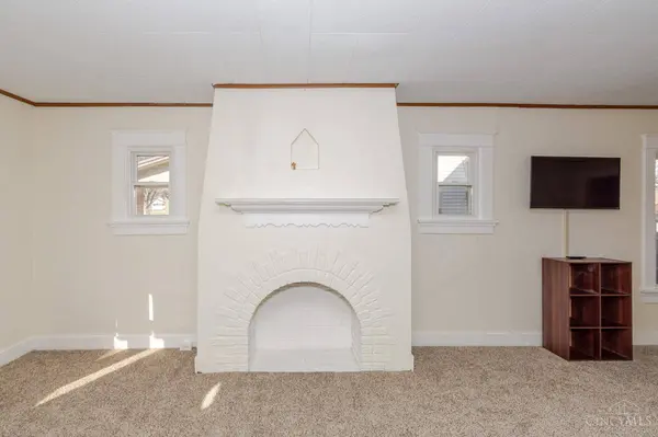 4037 Corinth Blvd, Dayton, OH 45410