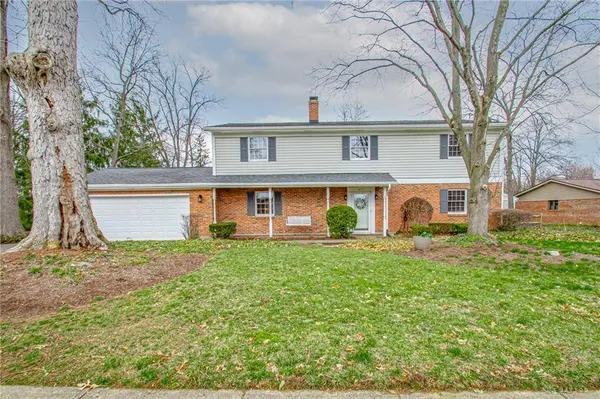 471 Roselake Drive, Centerville, OH 45458