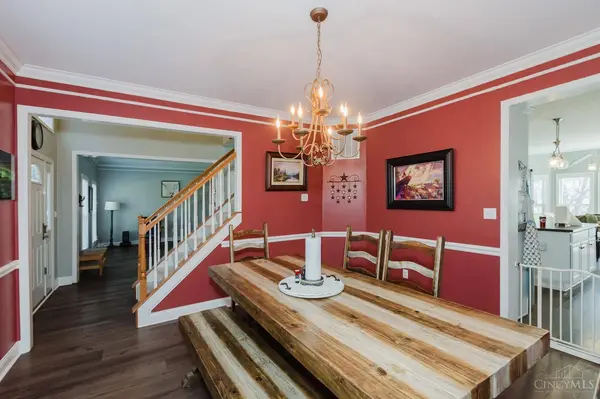 9729 Olde Georgetown Way, Centerville, OH 45458