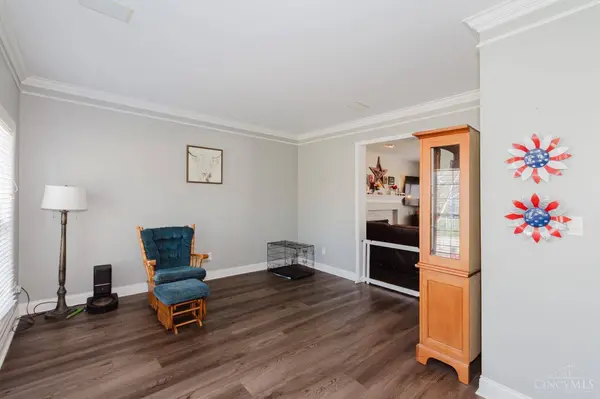 9729 Olde Georgetown Way, Centerville, OH 45458