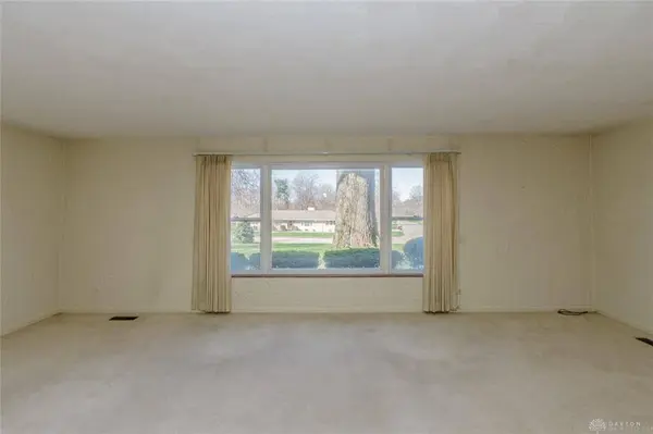 4390 Overland Trail, Kettering, OH 45429