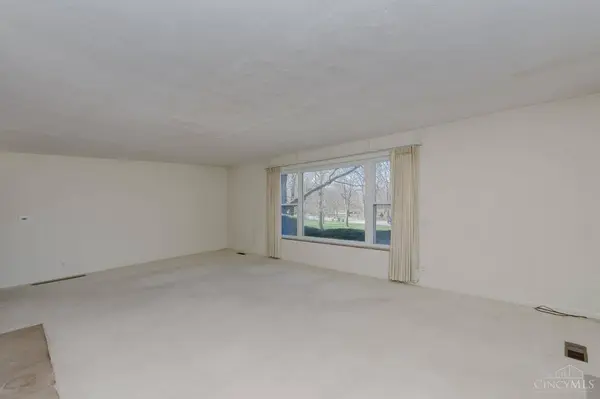 4390 Overland Trl, Kettering, OH 45429