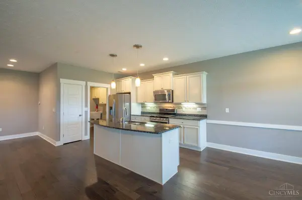 495 Legendary Way, Centerville, OH 45458