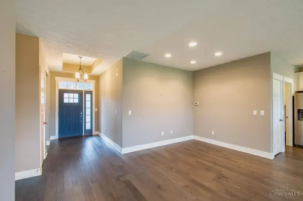 495 Legendary Way, Centerville, OH 45458