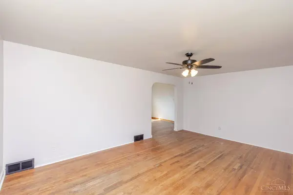 114 High St, New Paris, OH 45347