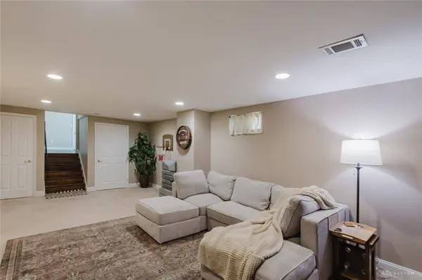 325 Thelma Avenue, Clayton, OH 45415