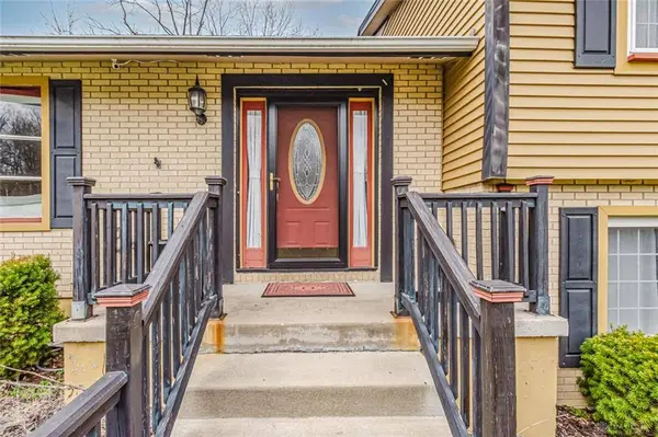 325 Thelma Avenue, Clayton, OH 45415