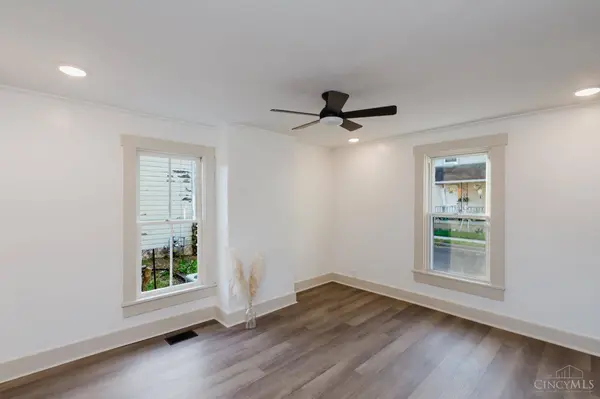 555 E Sycamore St, Miamisburg, OH 45342