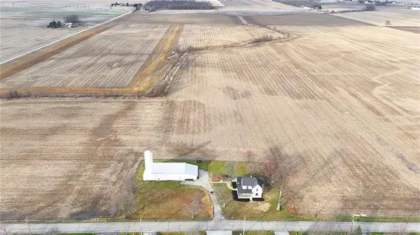 1213 W Holtzmuller Road, West Manchester, OH 45382