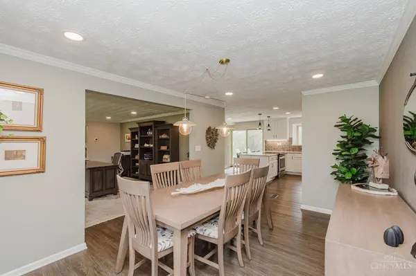 9043 Academy View Ct, Washington Twp, OH 45458