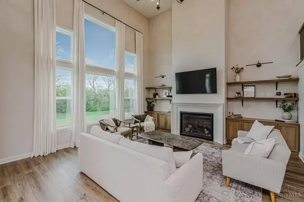 728 Harvest Ln, Washington Twp, OH 45458