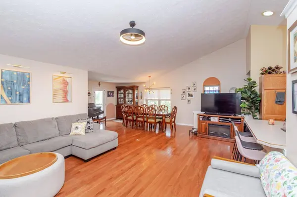 436 Jodee Dr, Xenia, OH 45385