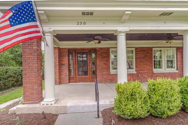 230 Rubicon Rd, Oakwood, OH 45409