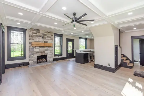 121 Alexander Rd, Eaton, OH 45320