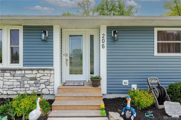 206 Lakengren Drive, Eaton, OH 45320