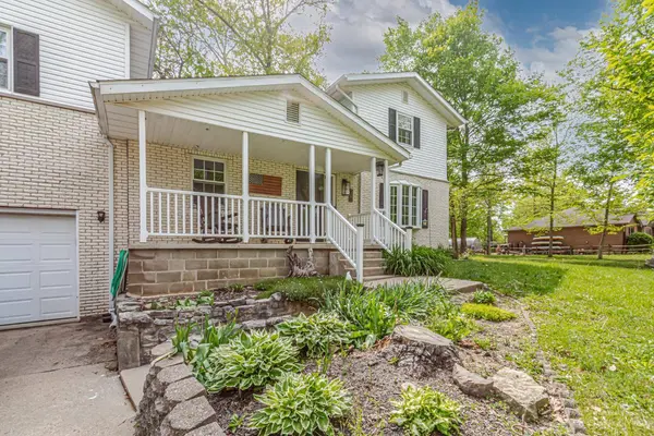 678 Skodborg Dr, Lakengren, OH 45320