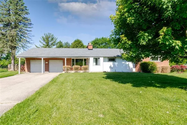 5665 Little Sugar Creek Road, Sugarcreek Township, OH 45440