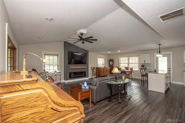 40 Lakengren Drive, Eaton, OH 45320