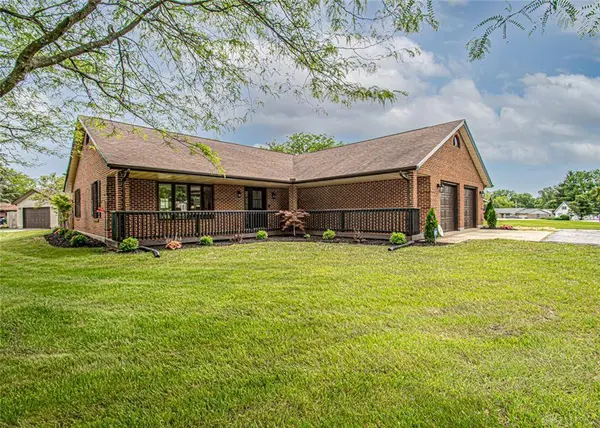 40 Lakengren Drive, Eaton, OH 45320