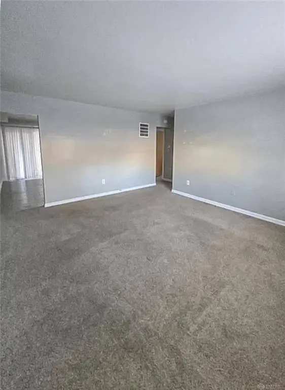 105 N Maple Avenue, Fairborn, OH 45324