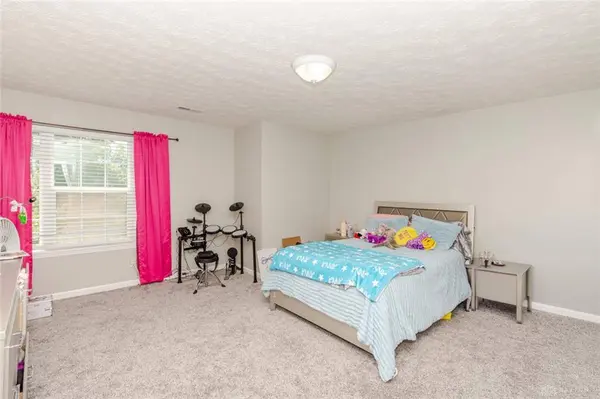 2186 Tourney Trail, Beavercreek, OH 45434
