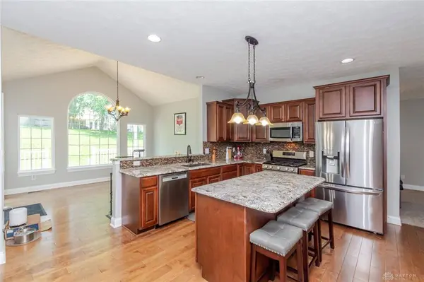 2186 Tourney Trail, Beavercreek, OH 45434