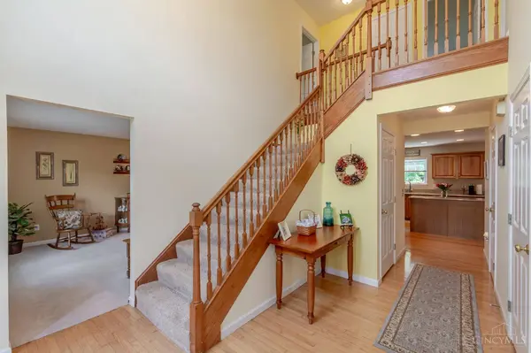 2135 Wedgewood Dr, Beavercreek, OH 45434