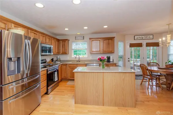 2135 Wedgewood Drive, Beavercreek, OH 45434