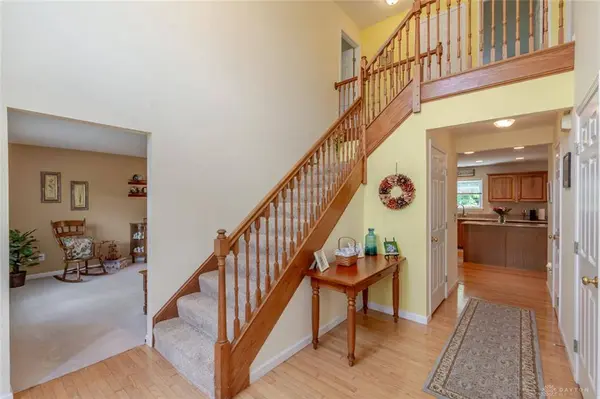 2135 Wedgewood Drive, Beavercreek, OH 45434
