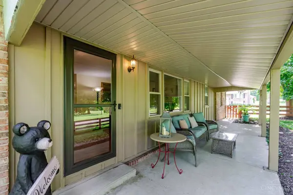2593 Lantz Rd, Beavercreek, OH 45343