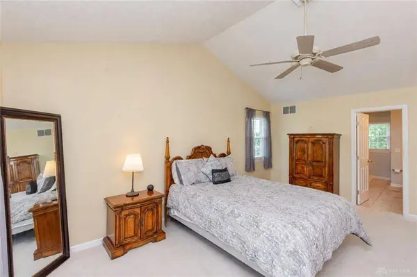 2135 Wedgewood Drive, Beavercreek, OH 45434