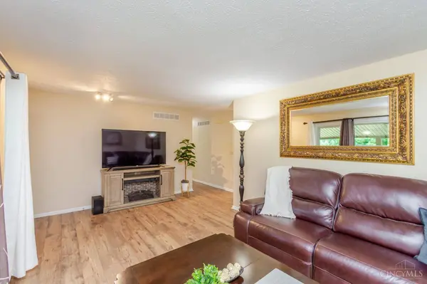 2593 Lantz Rd, Beavercreek, OH 45343