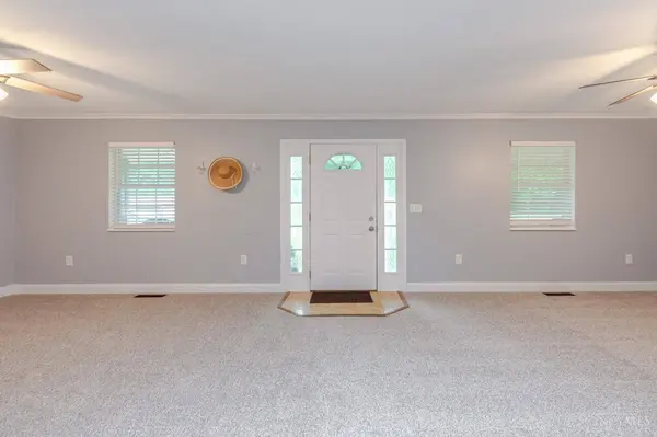 188 Hatchet Dr, Eaton, OH 45320