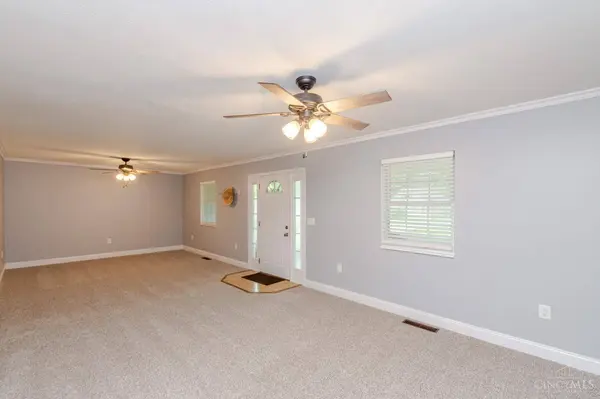188 Hatchet Dr, Eaton, OH 45320