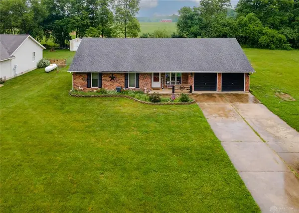 215 Hatchet Drive, Lakengren, OH 45320