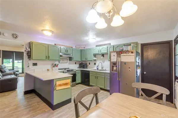 215 Hatchet Drive, Lakengren, OH 45320